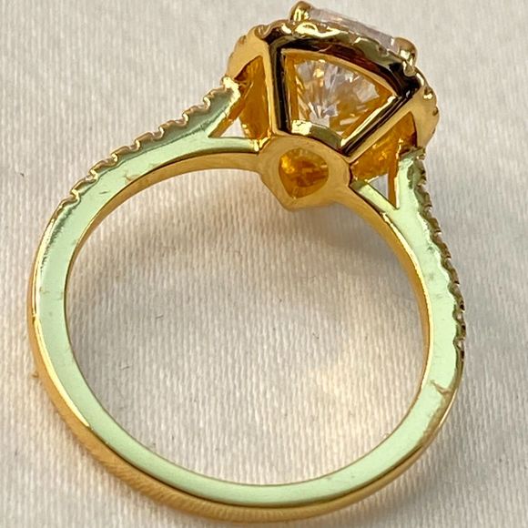 925 Ring Delux Gold Tone Pear Shape Stone Tiny Rhinestone Trim - Picture 6 of 6